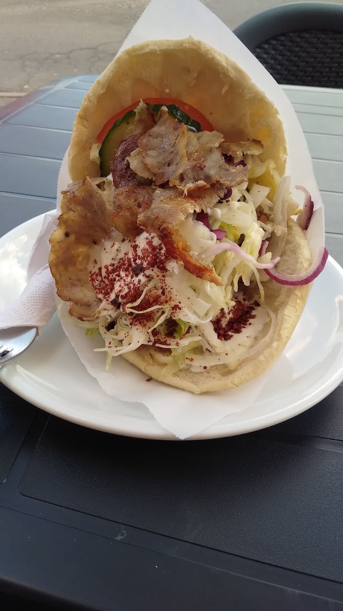 Ergün's Pizzeria & Kebaphaus-8